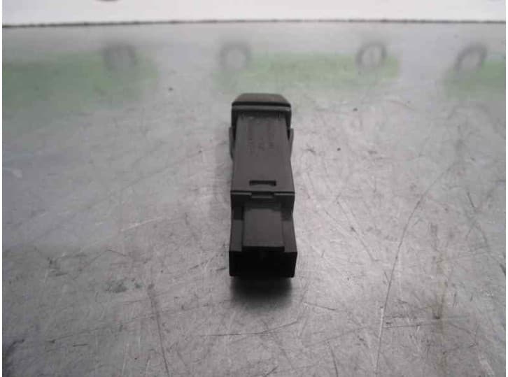 Recambio de warning para volvo xc60 i suv (156) d5 awd referencia OEM IAM 30739296 08W314 3