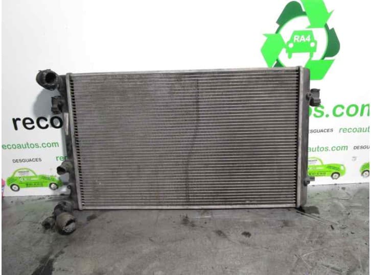 Recambio de radiador agua para volkswagen bora i (1j2) 1.6 referencia OEM IAM 1J0121253P