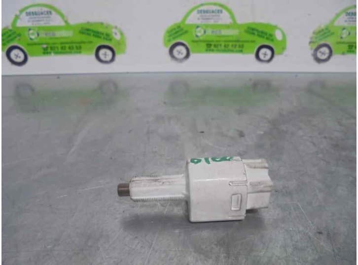 Recambio de interruptor para suzuki swift iii (mz, ez) 1.3 ddis (rs 413d) referencia OEM IAM 2