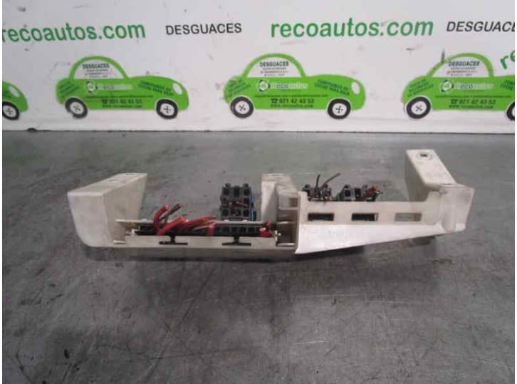 Recambio de caja reles / fusibles para bmw x5 (e53) 3.0 d referencia OEM IAM 61138383720 2