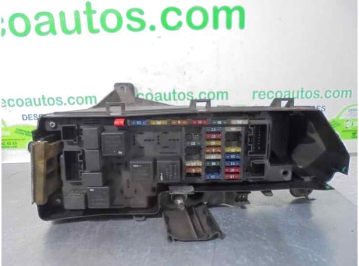 Recambio de caja reles / fusibles para volvo s80 i (184) t6 referencia OEM IAM 9494210 2