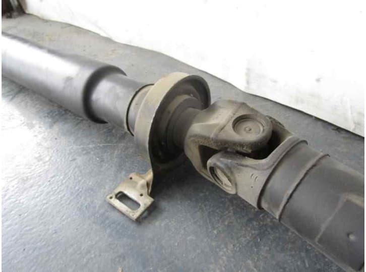 Recambio de transmision central para bmw 5 (e39) 523 i referencia OEM IAM   BURRA 2 LADO A 2