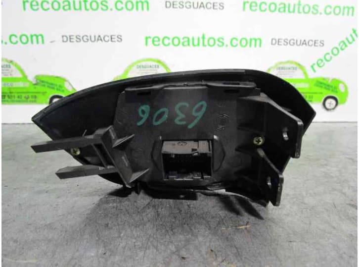 Recambio de botones salpicadero para fiat stilo (192_) 1.9 jtd (192_xe1a) referencia OEM IAM 2