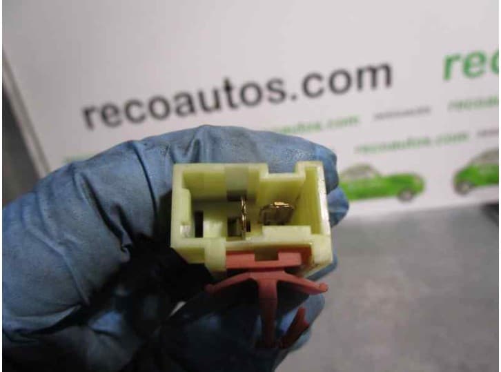 Recambio de interruptor para hyundai i30 (fd) 1.6 crdi referencia OEM IAM 131115 2 PINES 4