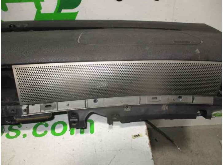 Recambio de salpicadero para lancia thesis (841_) 2.4 jtd (841axd1b02) referencia OEM IAM 2