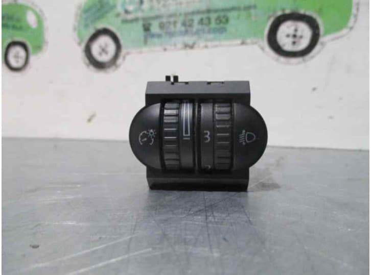 Recambio de botones salpicadero para volkswagen golf vi (5k1) 1.6 tdi referencia OEM IAM