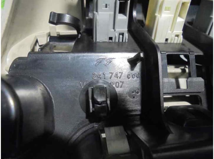 Recambio de luz interior para citroën c8 (ea_, eb_) 2.2 hdi referencia OEM IAM 241747207 4