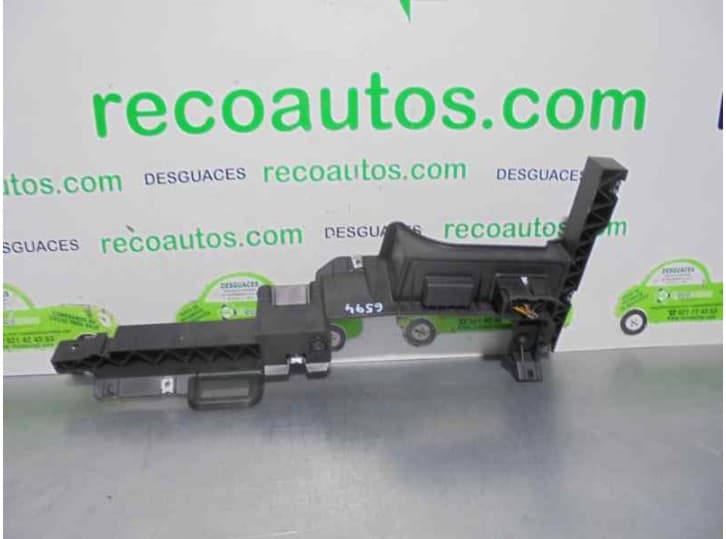 Recambio de moldura para seat ibiza iv (6p1, 6p5) 1.2 tsi referencia OEM IAM 3