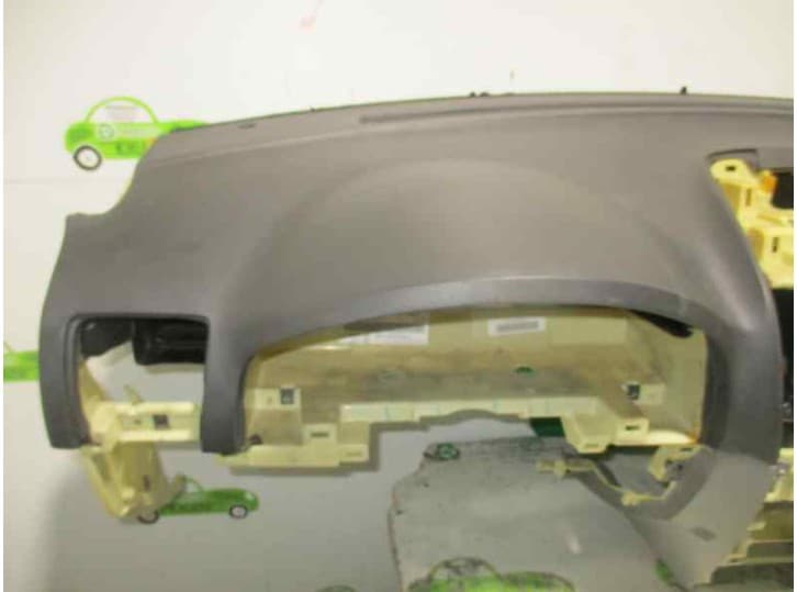 Recambio de salpicadero para kia sorento i (jc) 2.5 crdi referencia OEM IAM  GRIS OSCURO 2