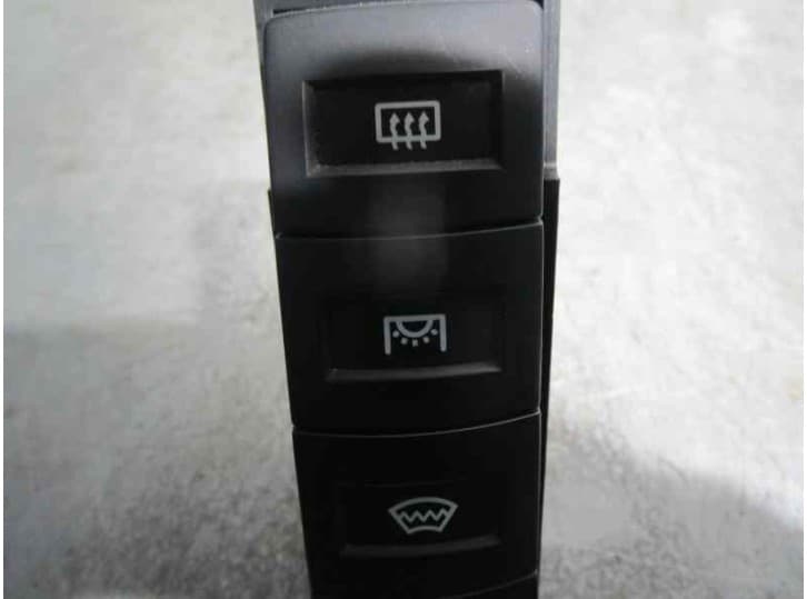 Recambio de mandos salpicadero para kia carnival ii (gq) 2.9 crdi referencia OEM IAM 3