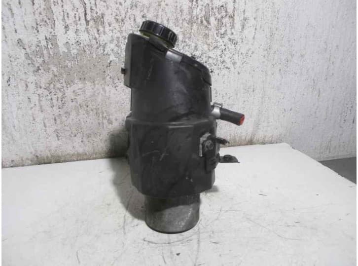 Recambio de bomba direccion para infiniti q50 50 d referencia OEM IAM 3