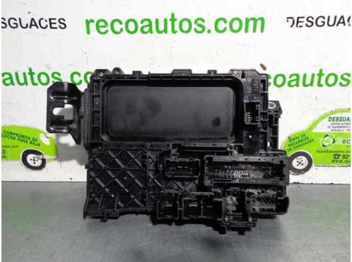 Recambio de caja reles / fusibles para lexus ls (_f4_) 460 (usf40) referencia OEM IAM BB02TY1 2