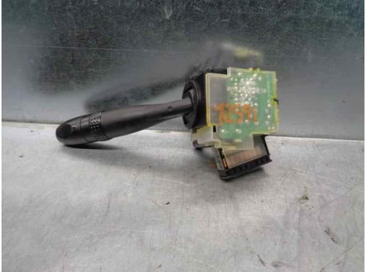 Recambio de mando limpia para hyundai getz (tb) 1.1 referencia OEM IAM 32933A 2