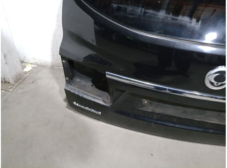 Recambio de porton trasero para ssangyong kyron 2.0 xdi referencia OEM IAM 5453282 3