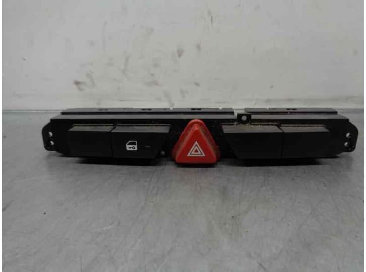 Recambio de warning para kia cee'd sw (ed) 1.6 crdi 128 referencia OEM IAM 937001H000