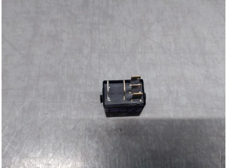Recambio de rele para seat ibiza v (kj1, kjg) 1.0 tsi referencia OEM IAM 4H0951253C 3