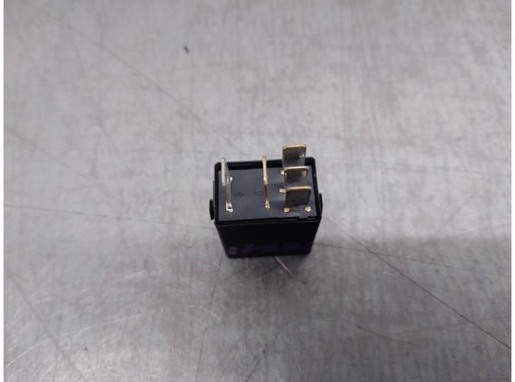 Recambio de rele para seat ibiza v (kj1, kjg) 1.0 tsi referencia OEM IAM 4H0951253C 2