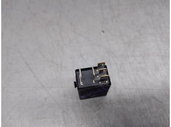 Recambio de rele para seat ibiza v (kj1, kjg) 1.0 tsi referencia OEM IAM 4H0951253C 3