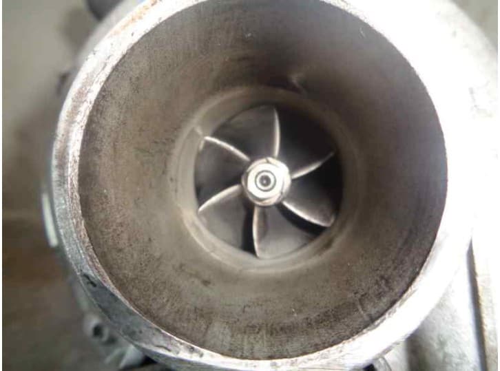 Recambio de turbocompresor para kia carnival i (up, fl) 2.9 tdi referencia OEM IAM KHE51A 2