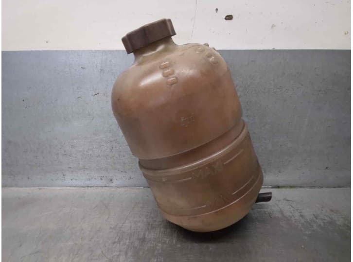 Recambio de deposito expansion para renault 9 1.4 referencia OEM IAM 7701203220