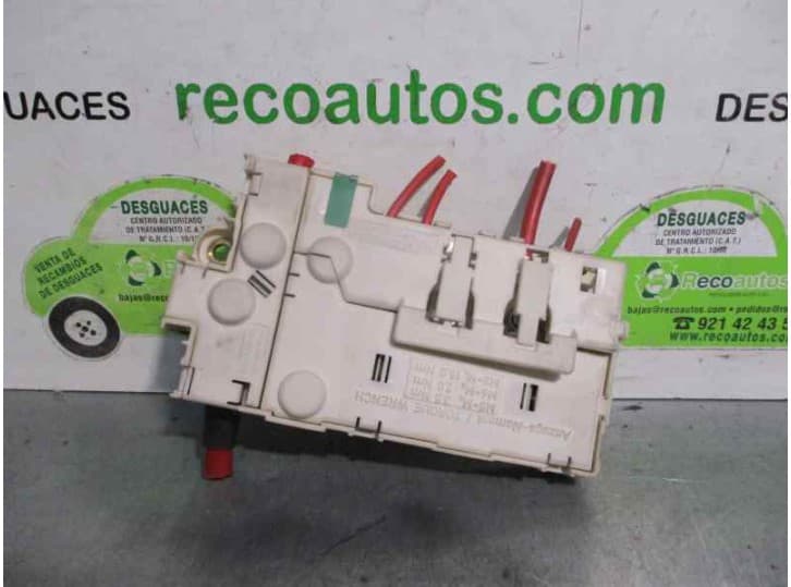 Recambio de caja reles / fusibles para bmw 5 (e39) 523 i referencia OEM IAM 61138370640 2