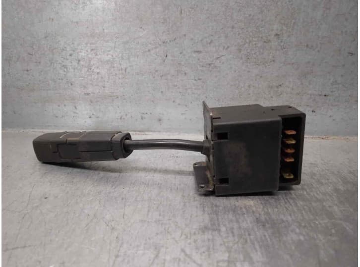 Recambio de mando limpia para renault 9 1.4 referencia OEM IAM 5082140 2