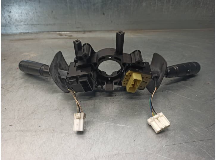 Recambio de mando luces para daewoo leganza (klav) 2.0 16v referencia OEM IAM  3893201240 2