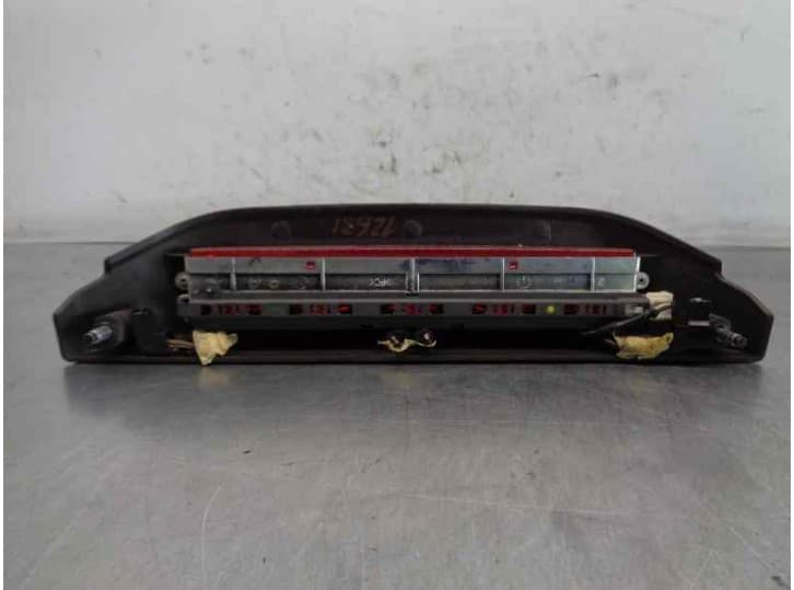 Recambio de luz central de freno para fiat idea (350_) 1.4 16v referencia OEM IAM 3