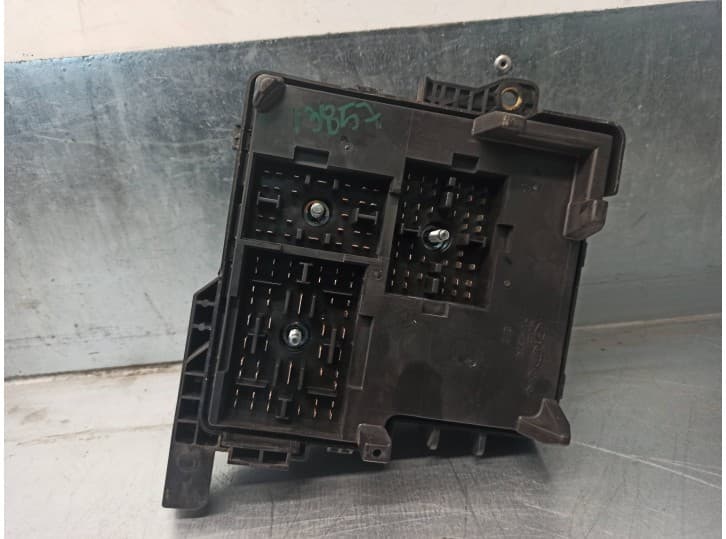 Recambio de caja reles / fusibles para hyundai i30 (fd) 1.4 referencia OEM IAM 919502H020 3