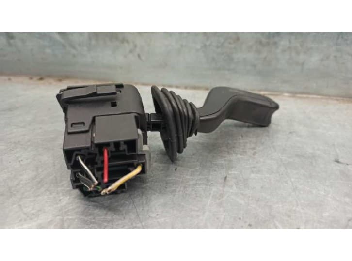 Recambio de mando luces para opel tigra (s93) 1.4 16v (f07) referencia OEM IAM 90221174 2