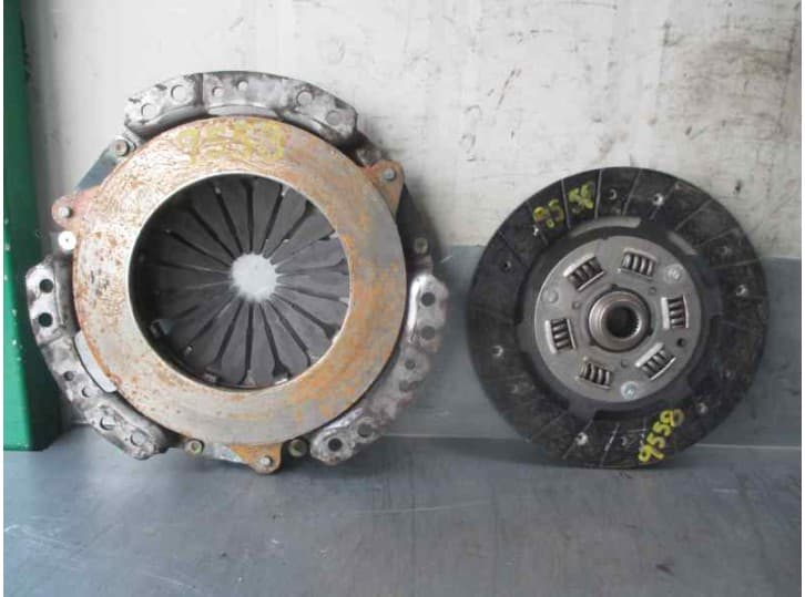 Recambio de kit embrague para volvo 440 (445) 1.7 referencia OEM IAM 3344287  VALEO