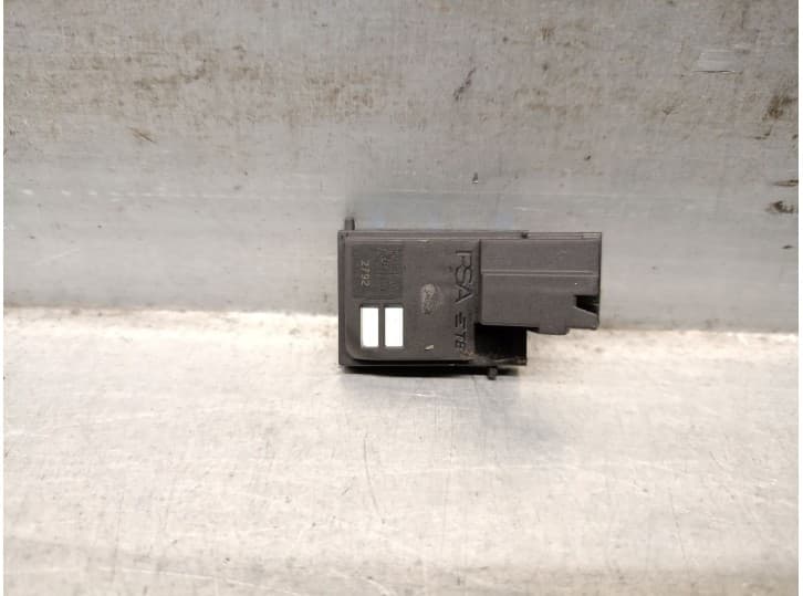 Recambio de sensor para opel corsa f (p2jo) corsa-e (68) referencia OEM IAM 9845006780