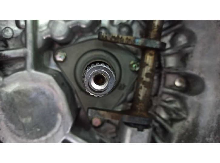 Recambio de caja cambios para hyundai matrix (fc) 1.8 referencia OEM IAM J21873  090337 8