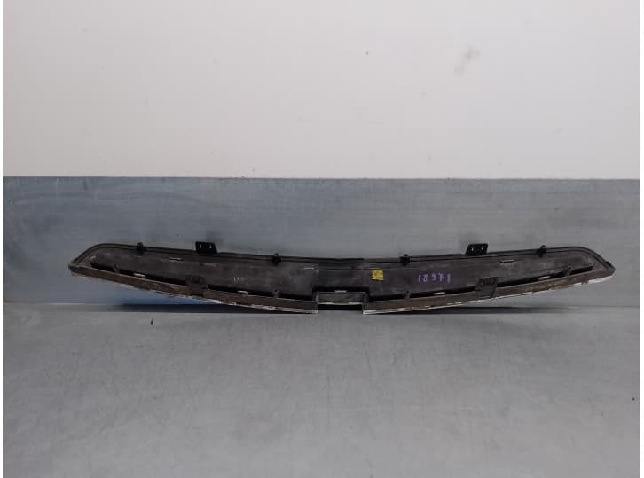 Recambio de rejilla delantera para chevrolet spark (m300) 1.2 referencia OEM IAM 96686985 2