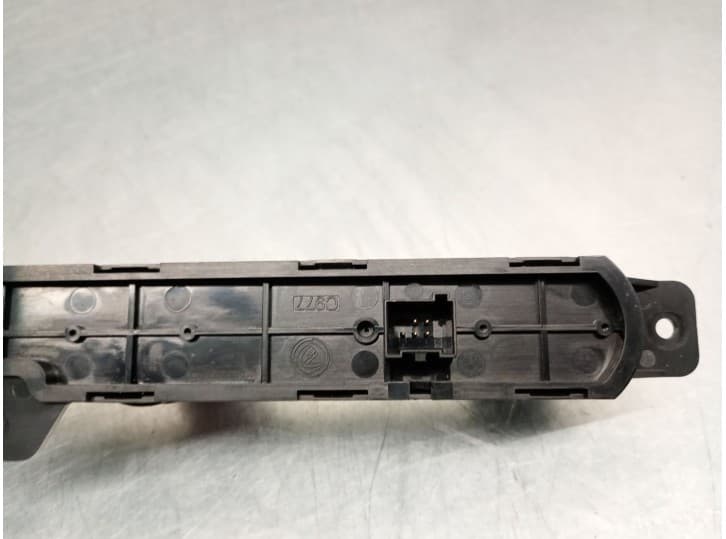Recambio de warning para fiat 500 abarth 1.4 99kw referencia OEM IAM 735451110 735451110 3