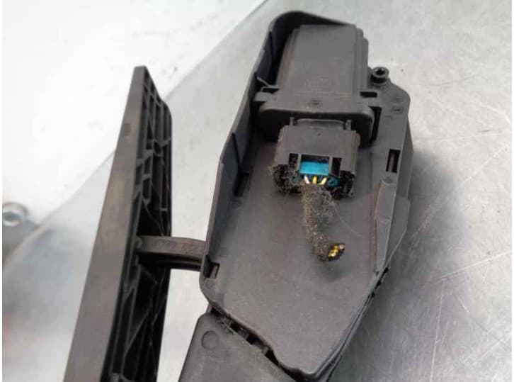 Recambio de potenciometro pedal para bmw 1 (e87) 116 d referencia OEM IAM 35426786589 3
