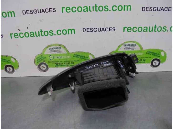 Recambio de aireador para ssangyong korando (ck) 2.0 e-xdi referencia OEM IAM 6961M34400 2