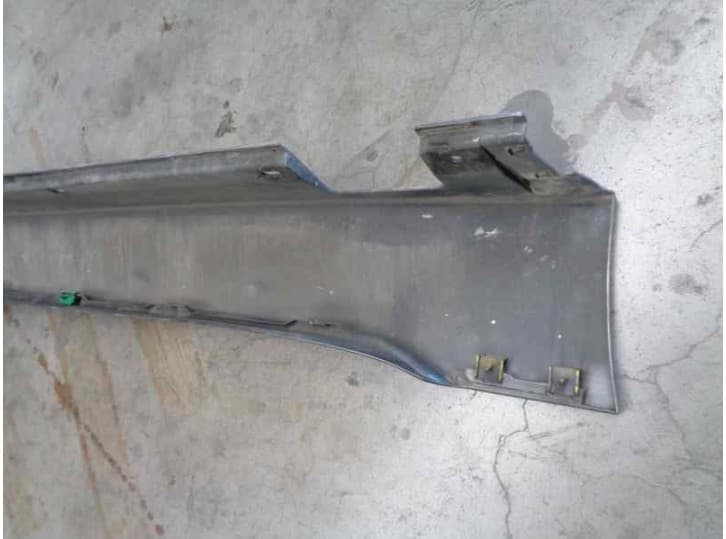 Recambio de faldon lateral para bmw 5 (e60) 520 d referencia OEM IAM 7033759  22944911 5