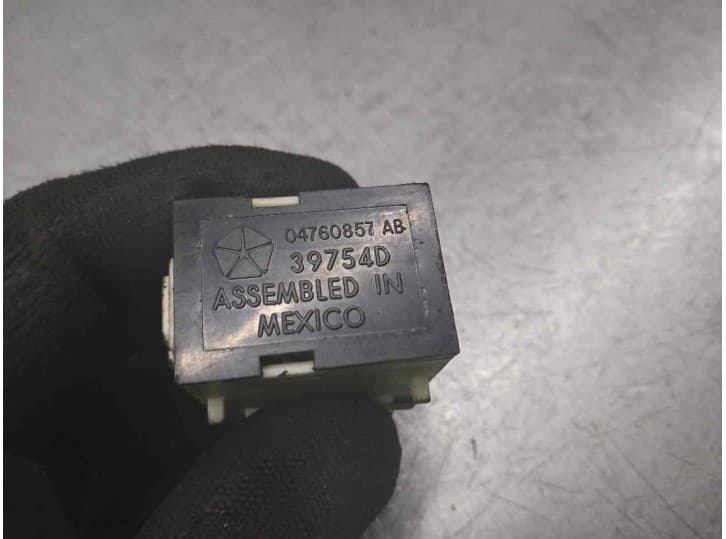 Recambio de interruptor para chrysler sebring (jr) 2.0 referencia OEM IAM 04760857AB 4