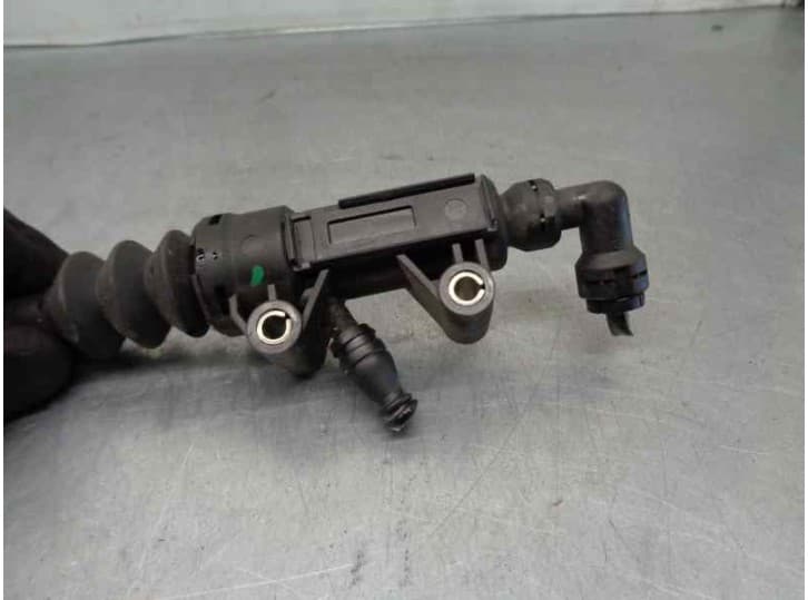 Recambio de bomba embrague para mini mini (r50, r53) one referencia OEM IAM 6756148 3