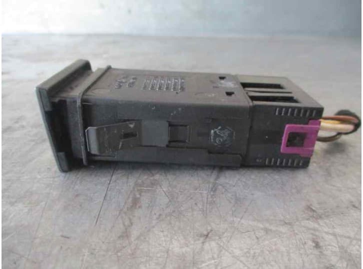 Recambio de boton luneta para volkswagen bora i (1j2) 1.9 tdi referencia OEM IAM   TRW 3