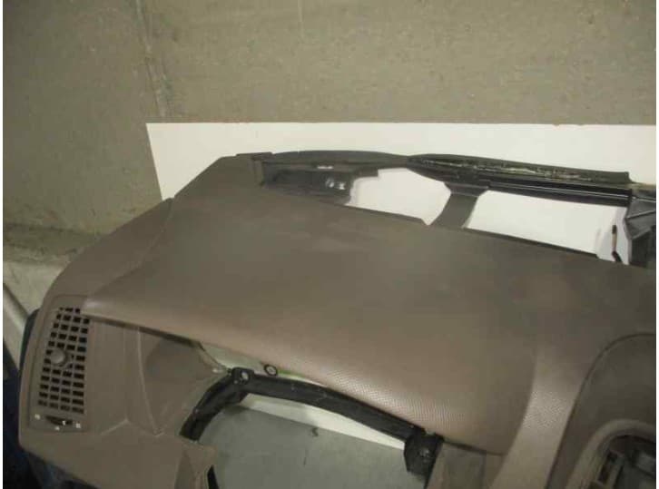 Recambio de salpicadero para cadillac srx 3.6 referencia OEM IAM  MARRON Y BEIGE 3