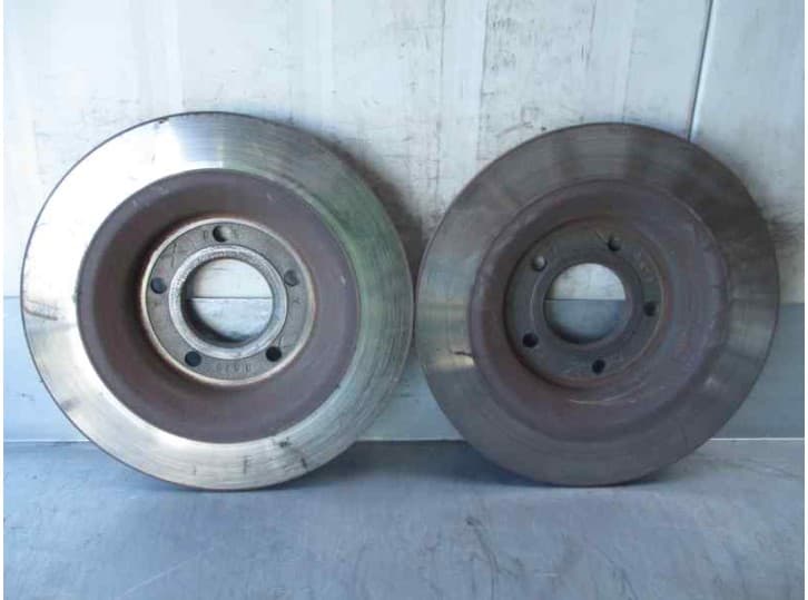 Recambio de disco freno trasero para mazda 5 (cr) 2.0 cd (cr19) referencia OEM IAM