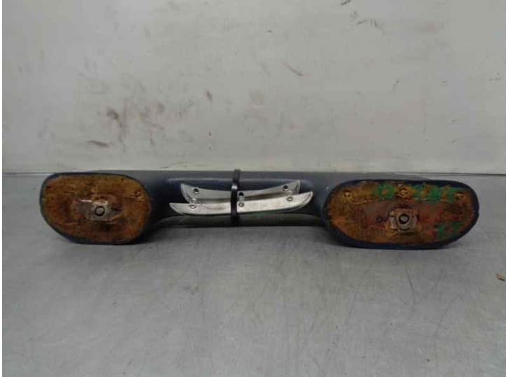 Recambio de agarrador para mercedes-benz /8 (w115) 240 d (115.117) referencia OEM IAM 2