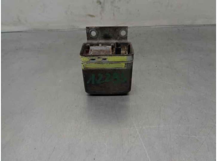Recambio de rele para mercedes-benz /8 (w115) 240 d (115.117) referencia OEM IAM 0335320010