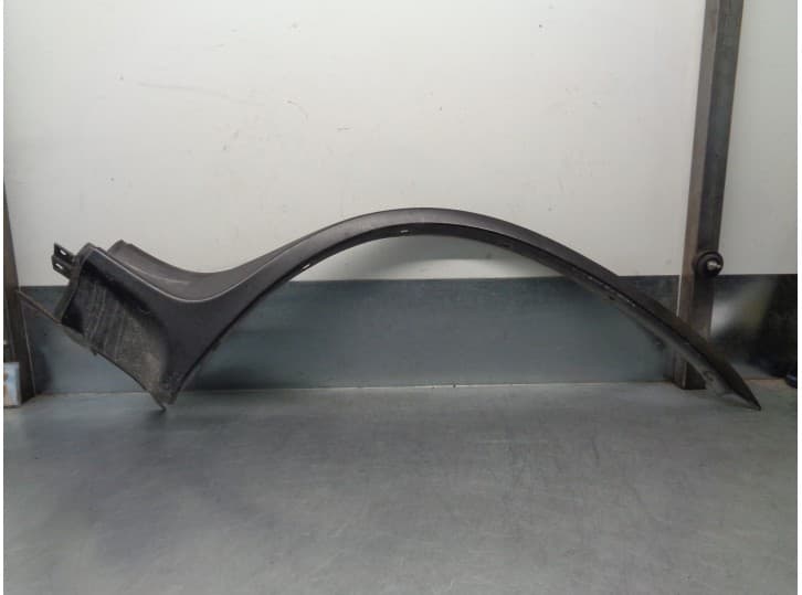 Recambio de aletin trasero izquierdo para bmw x5 (e53) 4.4 i referencia OEM IAM 8408707