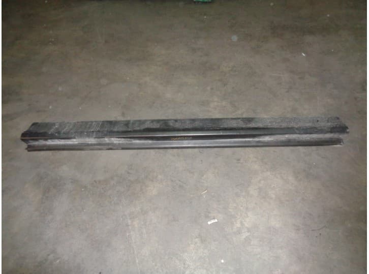 Recambio de faldon lateral para bmw x5 (e53) 4.4 i referencia OEM IAM 8408705 4