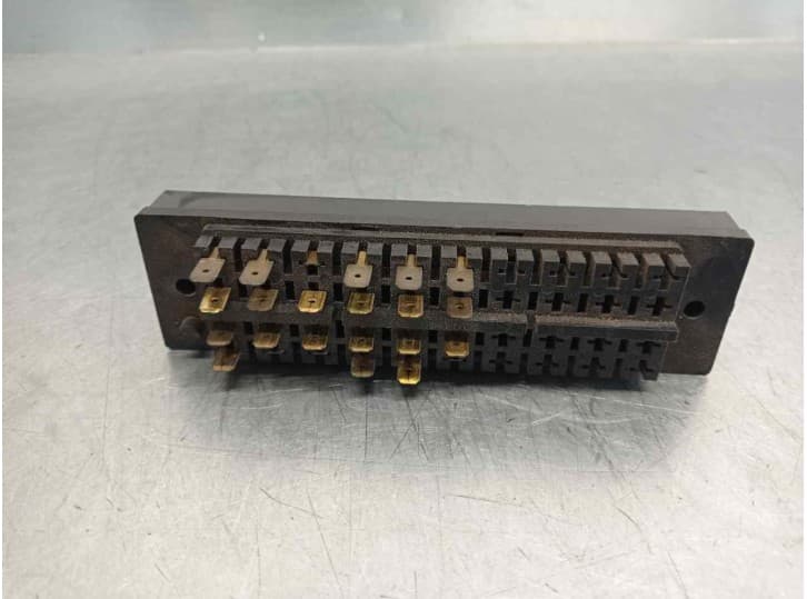 Recambio de modulo electronico para renault 12 ts conf 847-99 referencia OEM IAM 2