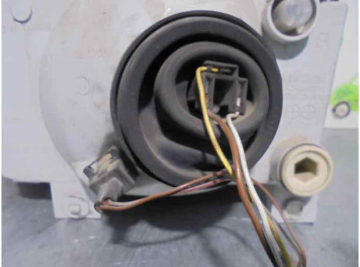Recambio de faro derecho para ford escort berlina/turnier 1.8 diesel referencia OEM IAM 3
