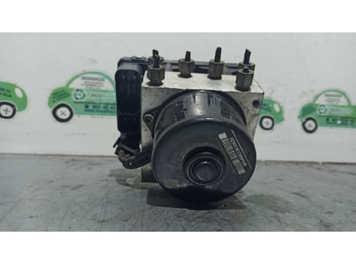 Recambio de abs para chrysler voyager (rg) crd cat referencia OEM IAM 04686702AE 4